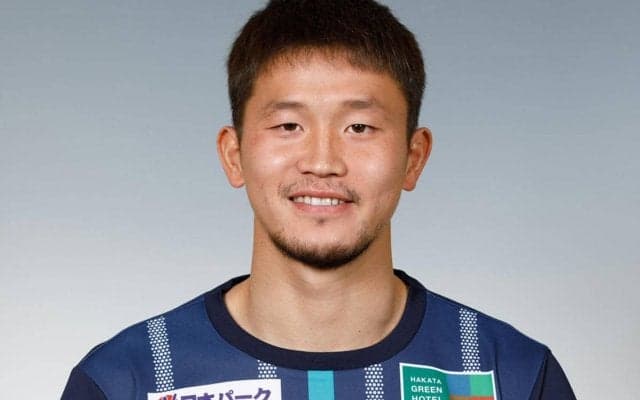 福岡が守備支えたDF奈良竜樹を完全移籍で確保、鹿島には1年で別れ「このような形で去ることになるのは悔しい」