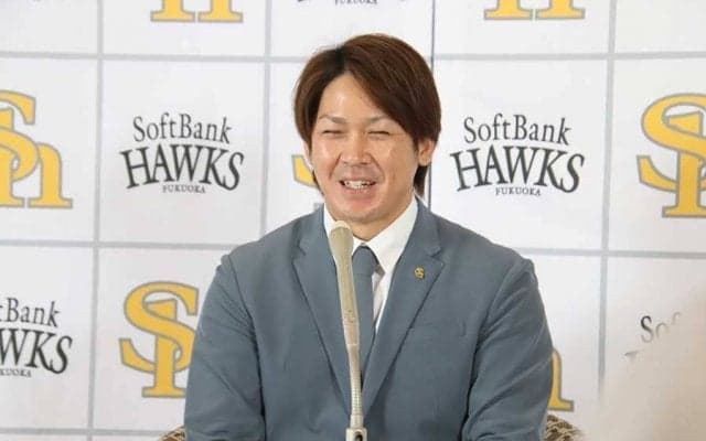 なぜ鷹・甲斐拓也は打率.227でも2.1億円に？　大幅増に繋がった捕手査定の見直し