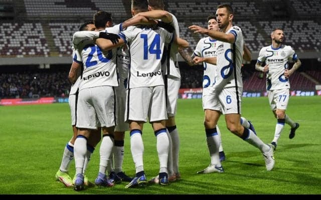最下位サレルニターナに5発圧勝のインテルが首位キープ《セリエA》