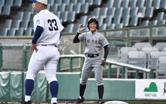 イチロー氏が悔しさ露わ　唯一外野に運んだ女子高生は感激「とても嬉しい」
