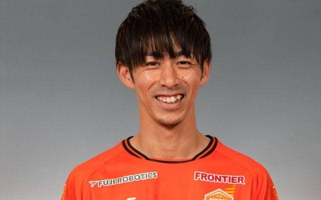 山口が今季加入のMF佐藤謙介と契約更新…22試合に出場