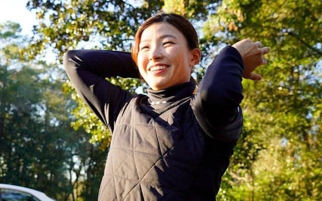 渋野日向子の貴重オフショット　仲良し選手が23歳誕生日を祝福「おめでとうじゃけに」【名珍場面2021】