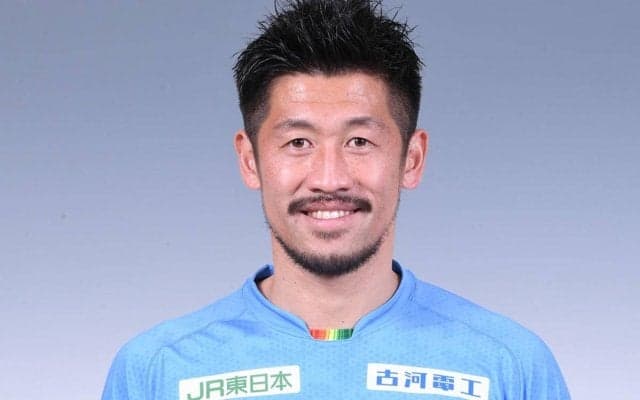千葉が守護神・新井章太と契約更新「来シーズンも千葉のゴールは任せてください」
