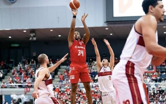 千葉がホームで第1戦のリベンジを果たす…スミスが第4Qに躍動して川崎を撃破