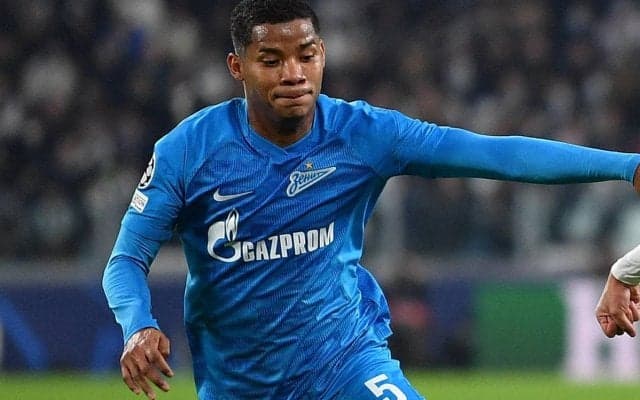 「とてもかわいいです!!!」犬の次は猫、ゼニトが保護猫カレンダー制作、選手も猫にデレデレ