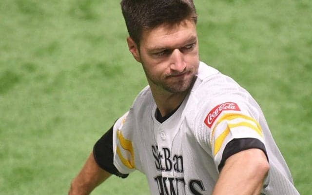 鷹入団レイ、4か月での復帰は超異例　過去の“出戻り助っ人”たちの成績は？