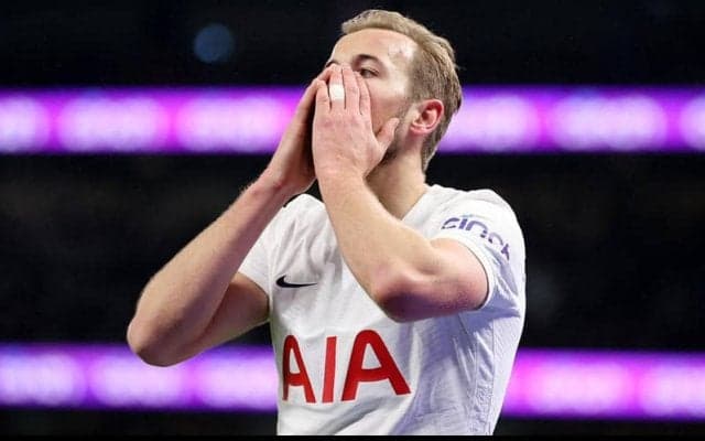 物議を醸す足裏タックルのケイン、自身の退場は「絶対にない」コンテ監督は「見ていない」