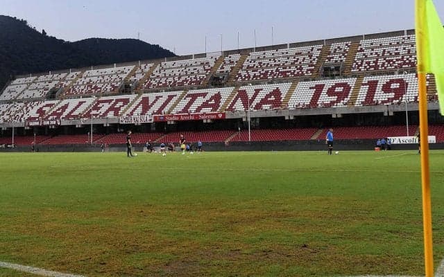 クラブ内でコロナ蔓延、サレルニターナが試合前日に活動停止に