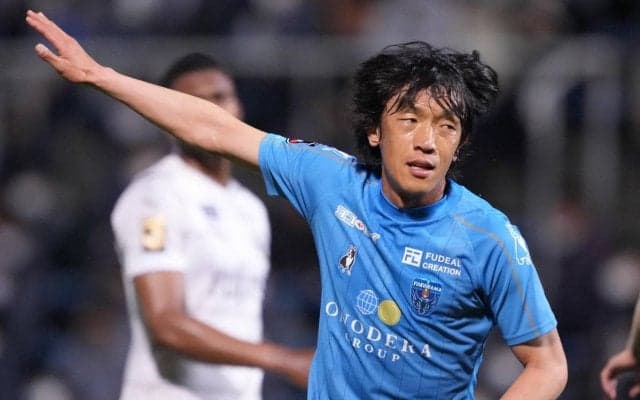 中村俊輔は来季も横浜FCでプレー！　今季はJ1で12試合出場