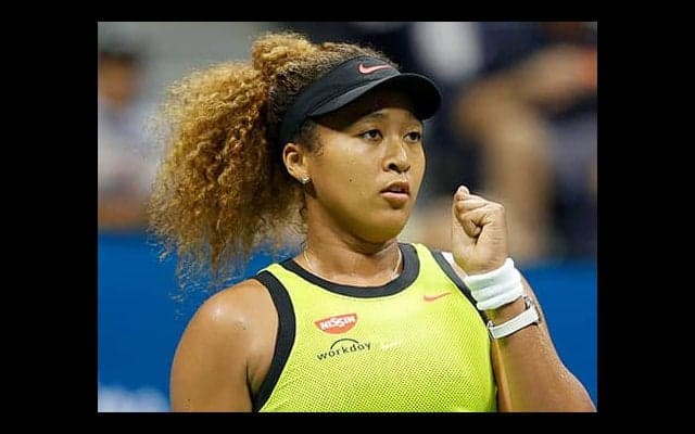 大坂なおみ ヒョウ柄ドレス披露