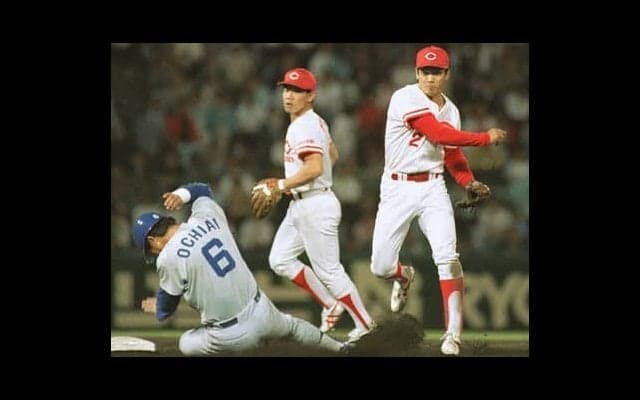 「飛び蹴りの前に伏線があった」。元カープ・高橋慶彦と正田耕三が明かした「あの事件」の真相【2021人気記事】