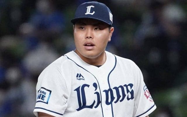 西武・平良、なぜ異例の“病院更改”に？　リモート契約交渉で大台1億円到達
