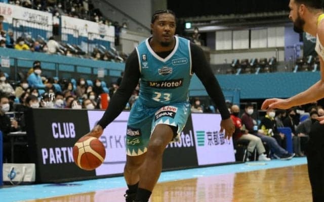 京都がマイケル・クレイグの退団を発表「とても心地良い時間過ごせた」