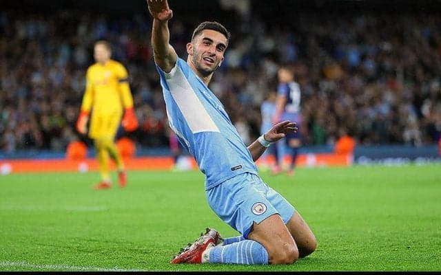 シティFWフェラン・トーレス、元バルセロナ監督ルイス・エンリケ氏の娘と交際か