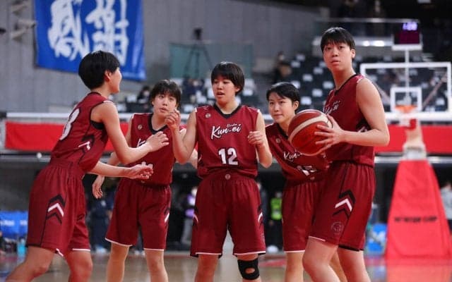 【ウインターカップ2021】IH準優勝の大阪薫英女学院がリバウンドを支配し、札幌山の手に快勝