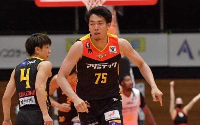 SR渋谷が筑波大の井上宗一郎とプロ契約、日体大の小川麻斗と特別指定選手契約を締結
