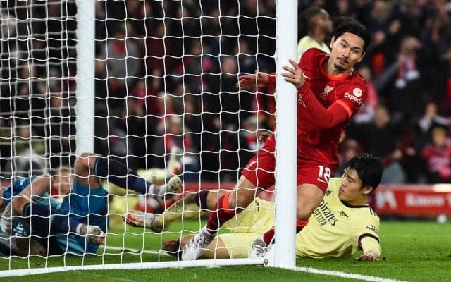 「日本で最高の選手の1人」カップ戦準決勝で再戦する冨安健洋を南野拓実が称賛「完全に適応している」