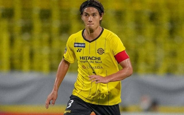 「デートみたい」元AKB48の高城亜樹さんと夫の柏DF高橋祐治がクリスマスディズニー「幸せのお裾分けありがとうございます」