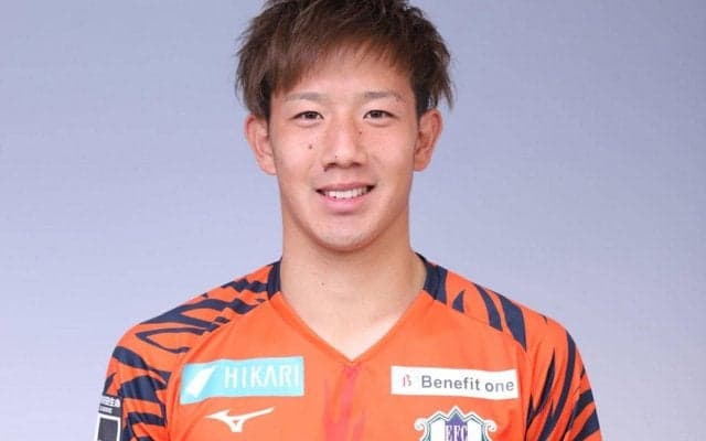 愛媛が生え抜きのMF忽那喬司と契約更新「覚悟を持ち、身を挺して闘うことを約束します」