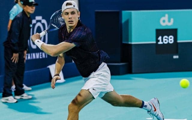 世界14位のシャポバロフがコロナ陽性「症状は軽い」。アブダビ大会から5人目