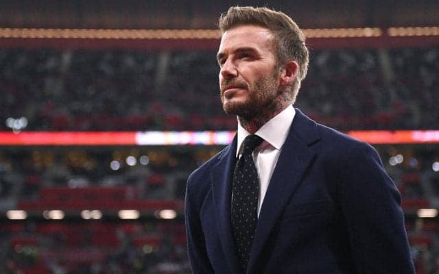 「美しい家族」ベッカム家勢揃いのクリスマスフォトがゴージャス過ぎる！ ファンはある秘密に注目