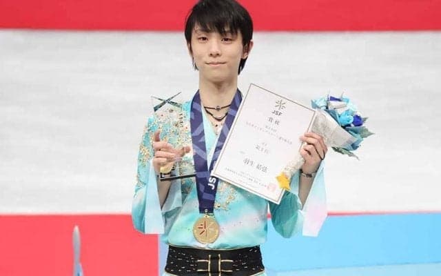 羽生結弦、男子先輩スケーターも320点超えVを称賛「何で跳べるの？連発で凄すぎ。笑」