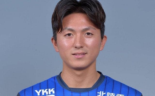 富山退団のDF馬渡隼暉が福山シティFCへ完全移籍「強い想いを持ってやって来ました」