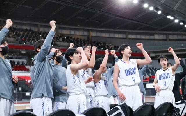 【ウインターカップ2021】桜花学園3連覇達成！　京都精華学園に競り勝つ