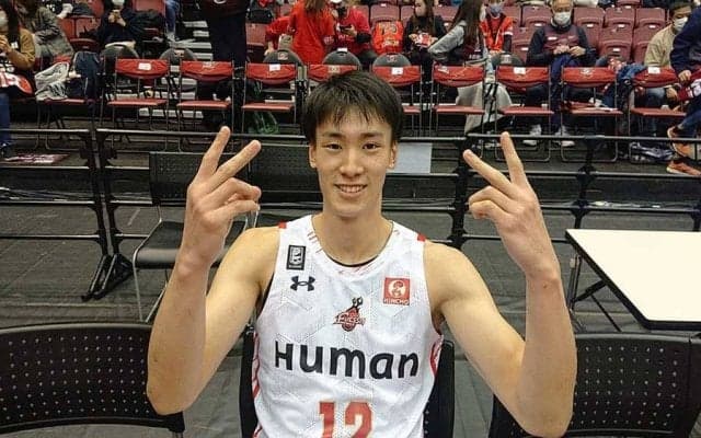 大一番で驚異のシュート成功率「100％」　大阪エヴェッサを救った大学3年生は何者か