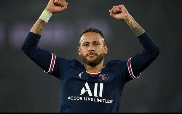 ブラジル帰国中のネイマール、クリスマス＆新年パーティーのために4億円の豪邸購入