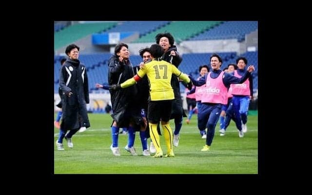 なぜサッカーはPK戦で勝負をつけるのか。かつては再試合、抽選、CKの数で勝者を決めた時代があった