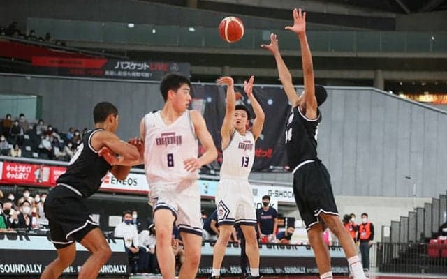 圧巻の38得点！ 福大大濠の岩下准平が熱く、冷静にチームを決勝戦へと導く