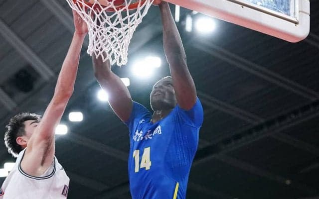コネは決勝でもダブルダブルを達成も…「自分のプレーだけは本当に悪かった」