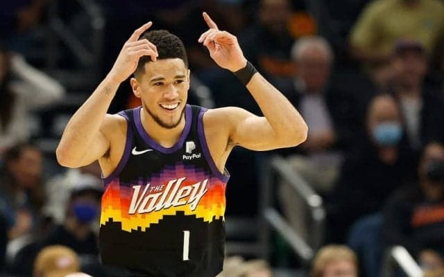 サンズのデビン・ブッカーが通算1万得点をクリア、NBA史上3人目のエリートクラブ入り