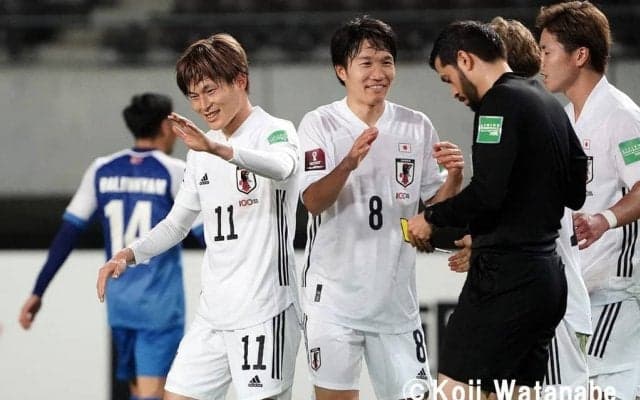 【2021年から2022年へ】「シャルケの監督は板倉滉の扱いに怒っていた」「1月に生き残ってほしいメンバーは武藤嘉紀と稲垣祥」【サッカー日本代表・年末年始の大激論】(3)