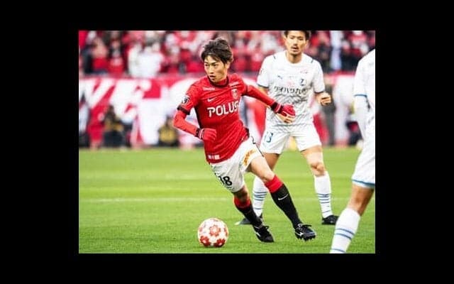 中村憲剛と佐藤寿人が2021シーズンを振り返る。「J1でもJ2でも個々の能力はそこまで大差はない」