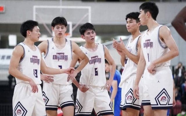 片峯コーチが明かす、福大大濠に28年ぶりの栄冠をもたらした3年生の存在