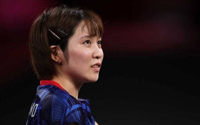 乃木坂46のセンターになった卓球・平野美宇の集合写真に反響「違和感なさすぎて」