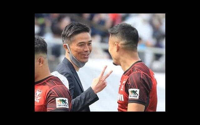 横浜キヤノンイーグルス・沢木敬介監督が目指す攻撃的ラグビー。「チームのスタイルをファンが支持してくれることでチームはできていく」