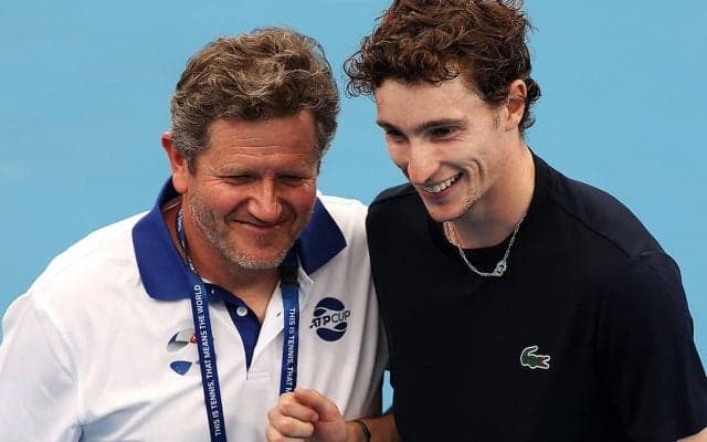 メドベージェフ敗れる。ATPカップ対フランス戦、アンベールがフルセットで勝利