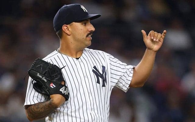 【MLB】大谷翔平を幻惑した左腕は「幸運な男」　美人パートナーの奇抜コーデが「ゴージャス」