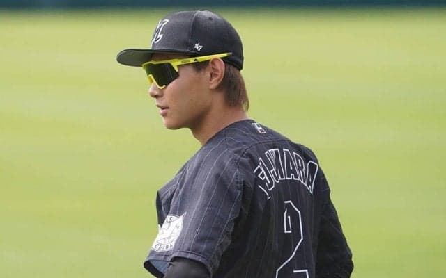 「表情も最高」　ロッテ藤原、モデル務めた“オフショット”は「雑誌みたい」