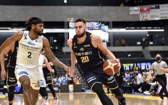 Bリーグ第13節のベストオブタフショット…1位はフィーラーの速攻ダンクシュート！