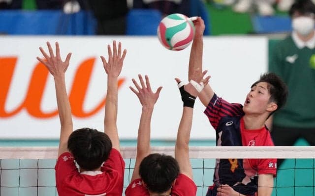 春高バレー　無念の欠場から１年、東山は初戦敗退　春高バレー