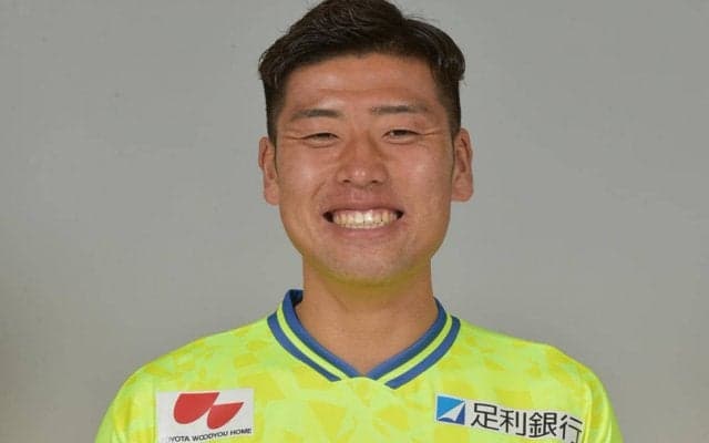 岡山が栃木のキャプテンDF柳育崇を完全移籍で獲得、今季はJ2で42試合8得点