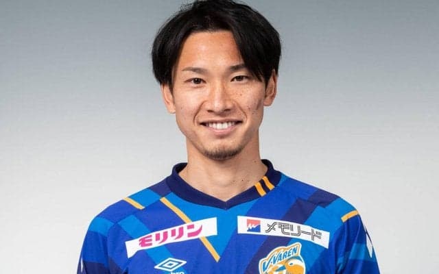 昇格目指す大宮が長崎DF新里亮が完全移籍で獲得「全力でプレーします!」