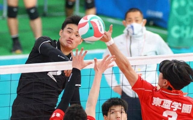 春高バレー　男子連覇目指す東福岡が貫録勝ち　３回戦へ