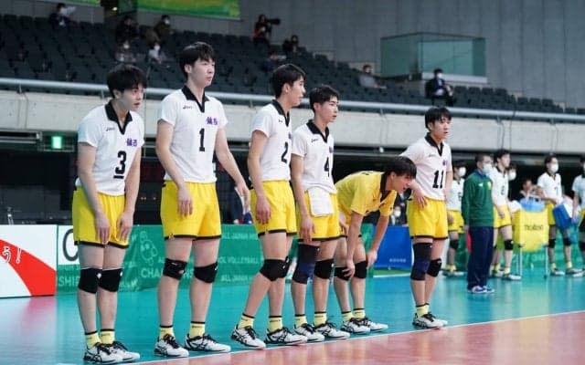 【春高】インターハイ王者の鎮西が埼玉栄にストレート勝ちし、男子3回戦へ