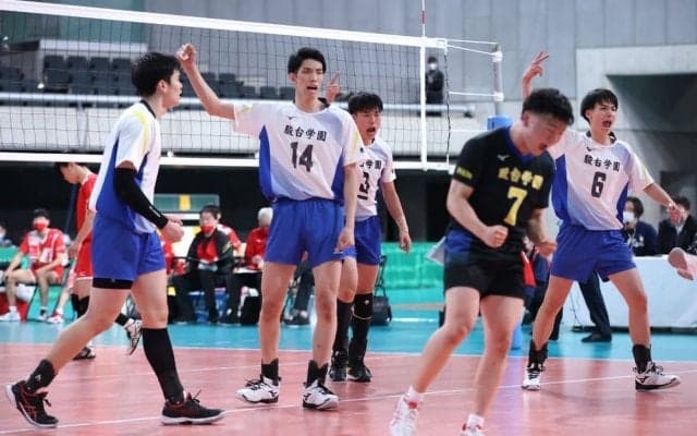 春高バレー　男子は駿台学園が逆転勝ち　男女ともベスト１６決まる