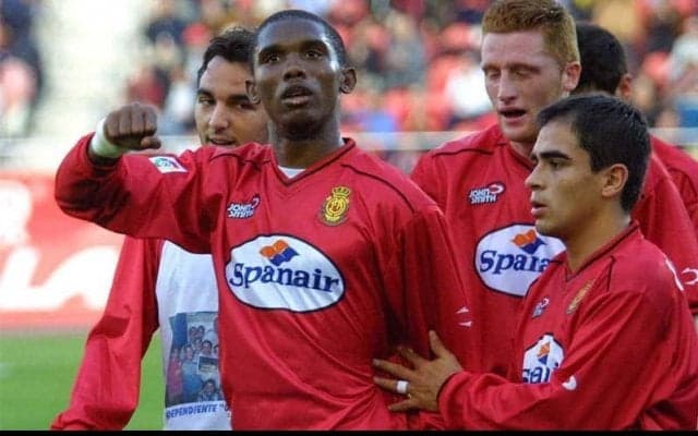久保建英所属のマジョルカ、レジェンドであるエトーを巨大な壁画で表彰